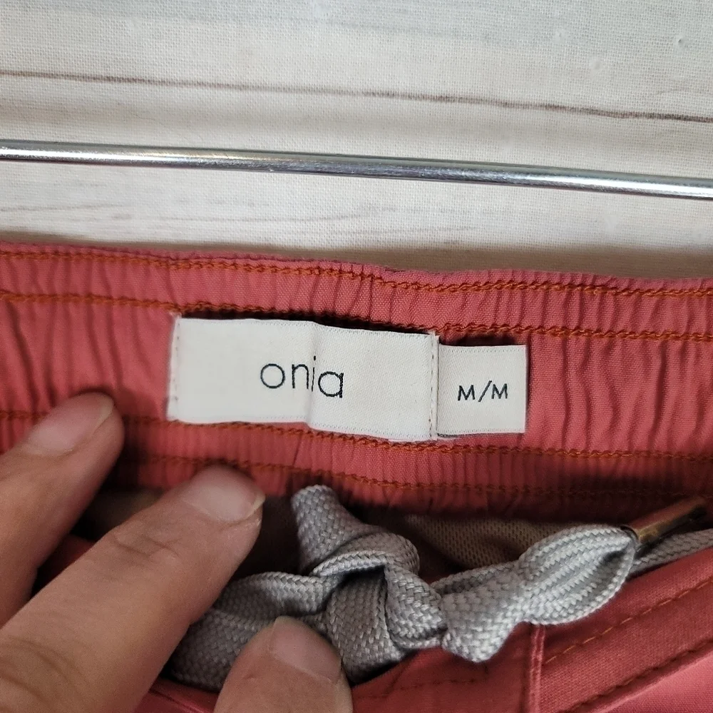 ONIA CALDER 6E SWIM TRUNKS IN BURNT RED, sz MEDIUM